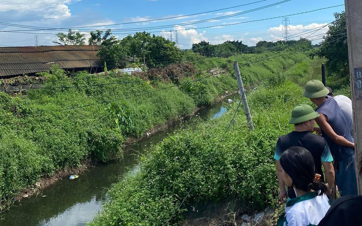 Truy tìm nghi phạm bắt cóc trẻ em ở Gia Lâm
