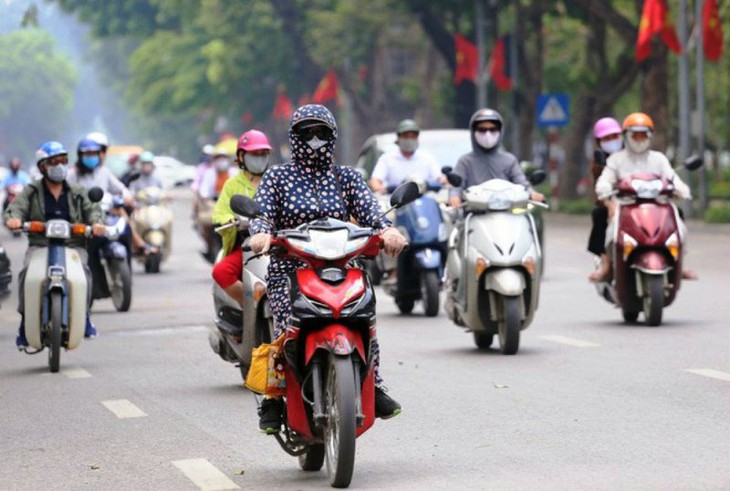 Miền Bắc nắng nóng kéo dài đến khi nào? - Ảnh 2.