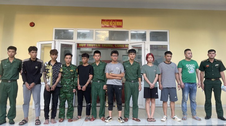 Triệt phá đường dây đưa người Trung Quốc vượt biên sang Lào - Ảnh 1.