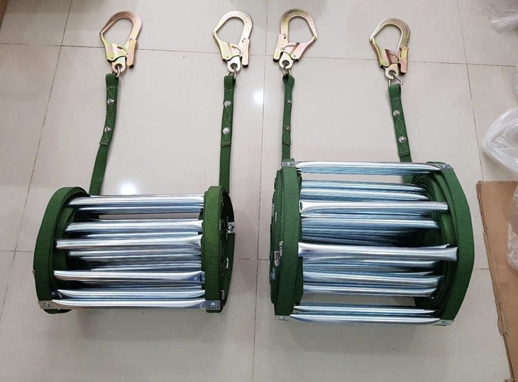 Người dân chung cư mini cắn răng ở lại vì đi không được, ở cũng không xong - Ảnh 2.