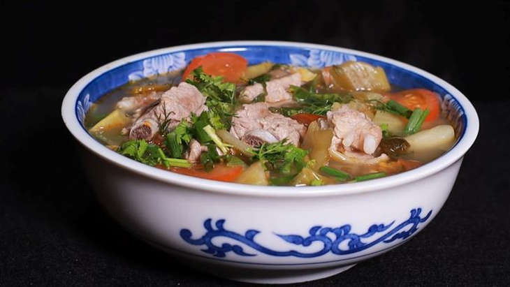 4 điều không nên trong ăn uống của sản phụ sau sinh - Ảnh 2.