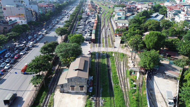 Tổ chức lại giao thông trên đường Giải Phóng, người dân di chuyển thế nào?- Ảnh 3. Tổ chức lại giao thông trên đường Giải Phóng, người dân di chuyển thế nào?- Ảnh 3.