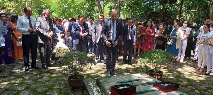 Lắng đọng kỷ niệm ngày sinh bác sĩ Yersin - Ảnh 2.