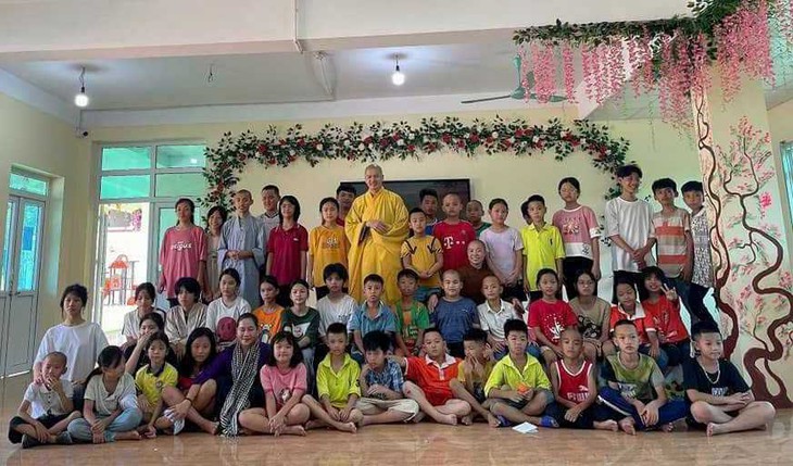 Chùa Hồi Long, nơi mái nhà chung của trẻ mồ côi - Ảnh 5.
