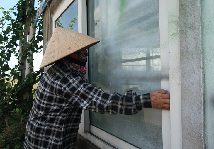 Dân kêu trời vì vỡ đường ống nước thải bốc mùi hôi thối - Ảnh 2.