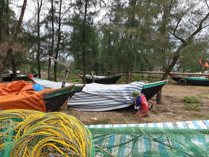 Các tỉnh miền Trung chủ động ứng phó với đợt mưa lũ - Ảnh 3.