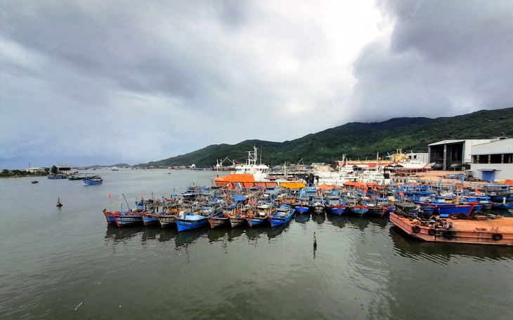 Các tỉnh miền Trung ứng phó với mưa lũ do áp thấp