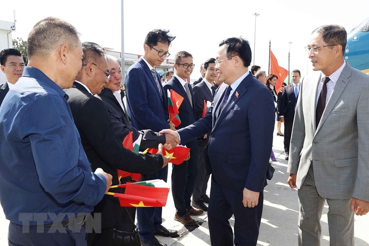 Chủ tịch Quốc hội thăm và làm việc tại thành phố Burgas của Bulgaria - Ảnh 9.