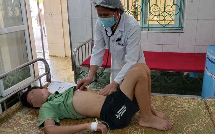 Báo động tình trạng ngộ độc ở vùng cao Cao Bằng sau nhiều học sinh ngộ độc vì uống nước ngọt không rõ nguồn gốc