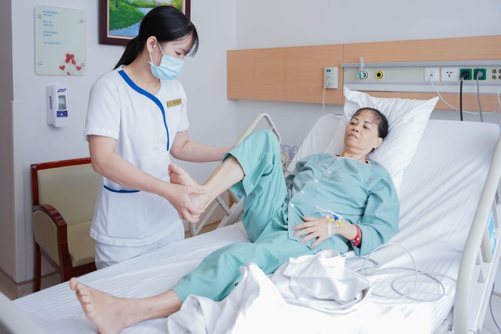 Bệnh nhân bị vỡ tim nguy kịch, hai lần ngừng tuần hoàn được cứu sống kỳ diệu - Ảnh 3.