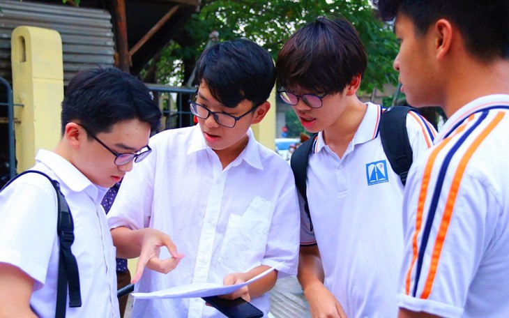 Vừa vào năm học, nhiều học sinh muốn đổi môn lựa chọn: Giáo viên khuyên gì?