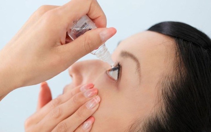 4 điều cần biết để phòng bệnh đau mắt đỏ mùa mưa- Ảnh 2.