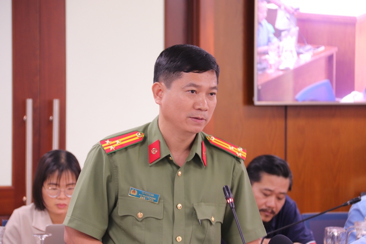Công an TPHCM hướng dẫn cách giảm nguy cơ cháy nổ đối với xe đạp điện, xe máy điện tại các chung cư - Ảnh 1. Công an TPHCM hướng dẫn cách giảm nguy cơ cháy nổ đối với xe đạp điện, xe máy điện tại các chung cư - Ảnh 1.