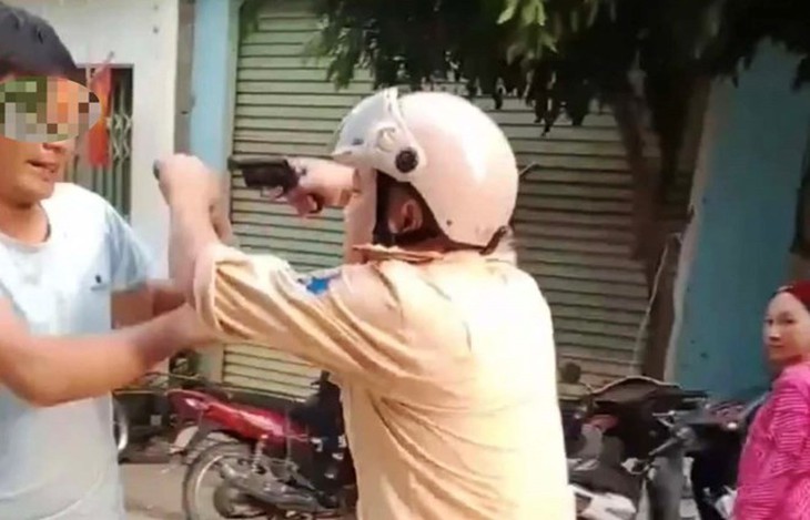 Khởi tố đối tượng tấn công CSGT ở Hà Giang - Ảnh 1.
