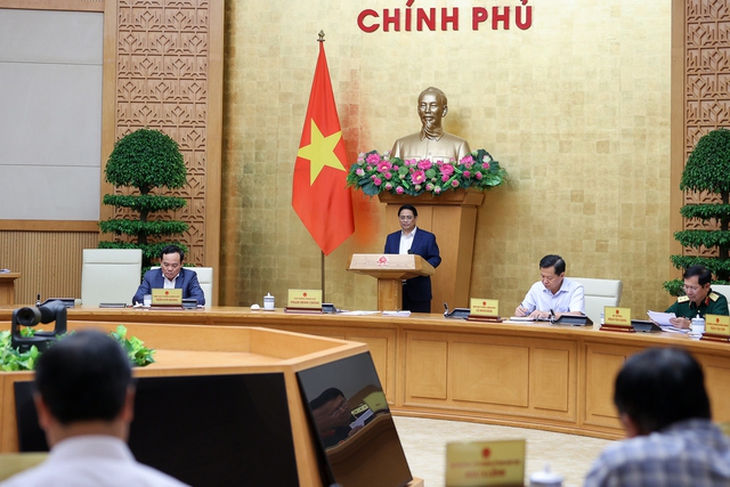 Thủ tướng: Một số quy định trong lĩnh vực quảng cáo còn trùng lắp, mâu thuẫn với Luật Dược, ATTP - Ảnh 3. Thủ tướng: Một số quy định trong lĩnh vực quảng cáo còn trùng lắp, mâu thuẫn với Luật Dược, ATTP - Ảnh 3.