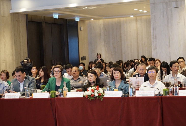 Các chuyên gia y tế họp bàn giải pháp tăng cường phòng chống sốt xuất huyết  - Ảnh 3.
