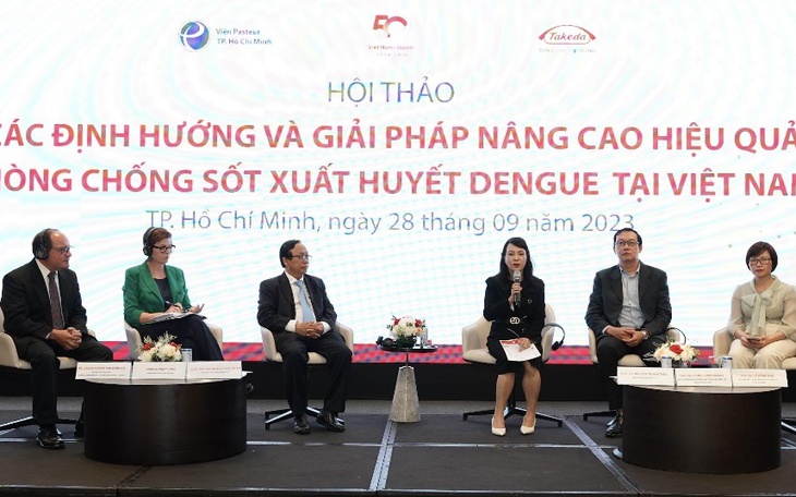 Các chuyên gia y tế Việt Nam và quốc tế tìm giải pháp hiệu quả  phòng chống sốt xuất huyết