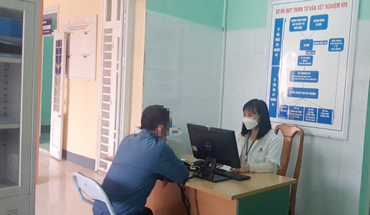 Ngành y tế cùng chính quyền cơ sở chung tay trong công tác phòng, chống HIV/AIDS - Ảnh 5. Ngành y tế cùng chính quyền cơ sở chung tay trong công tác phòng, chống HIV/AIDS - Ảnh 5.