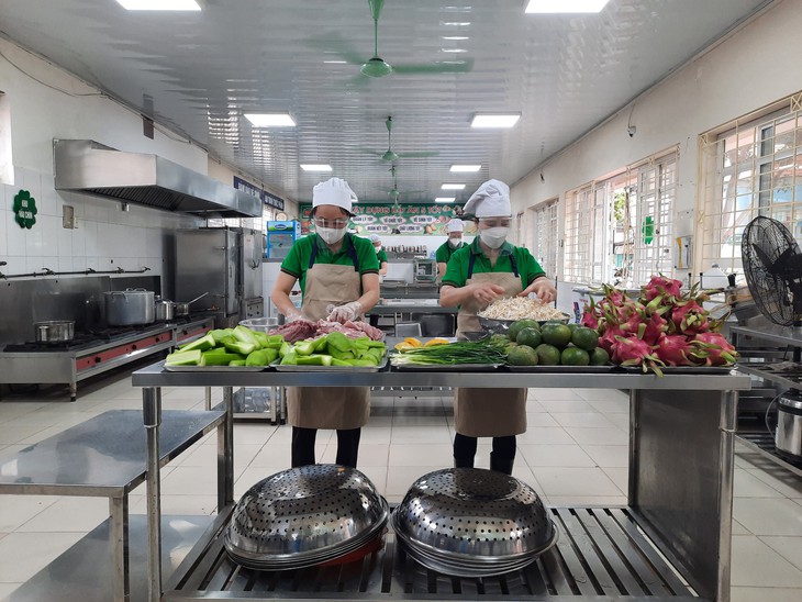 Thức ăn của học sinh nghi bị bỏ thuốc trừ sâu: Chuyên gia nói gì? - Ảnh 2. Thức ăn của học sinh nghi bị bỏ thuốc trừ sâu: Chuyên gia nói gì? - Ảnh 2.