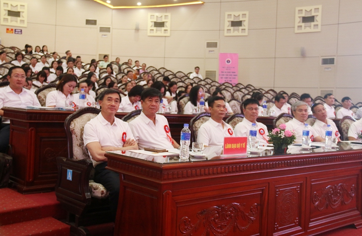 Thứ trưởng Bộ Y tế kêu gọi quan tâm chăm sóc phụ nữ mang thai và trẻ em - Ảnh 5. Thứ trưởng Bộ Y tế kêu gọi quan tâm chăm sóc phụ nữ mang thai và trẻ em - Ảnh 5.
