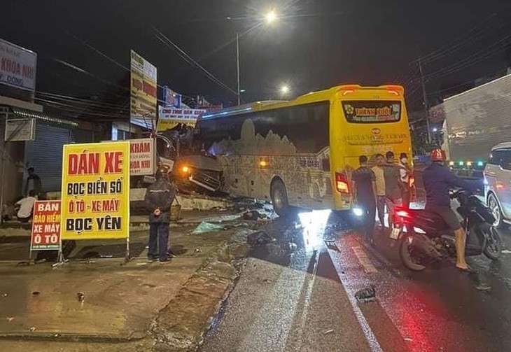 Thông tin mới nhất vụ tai nạn làm 9 người thương vong ở Đồng Nai - Ảnh 1. Thông tin mới nhất vụ tai nạn làm 9 người thương vong ở Đồng Nai - Ảnh 1.