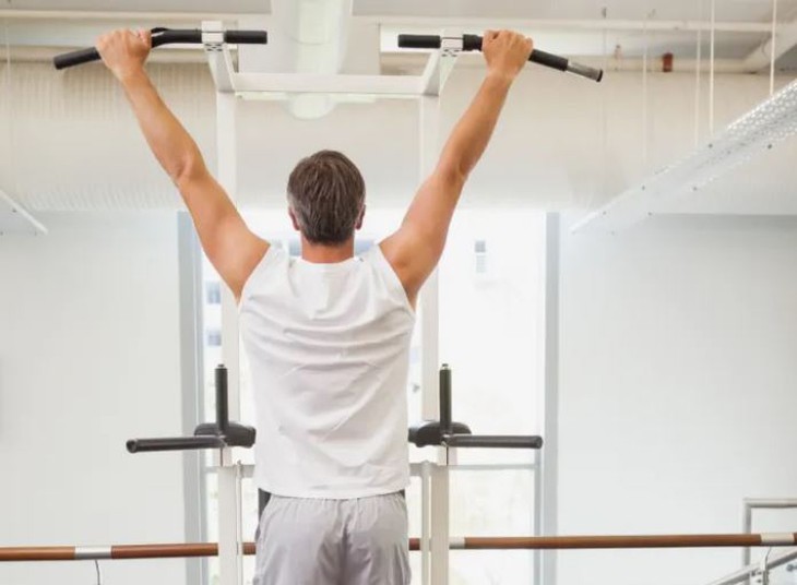11 bài tập nam giới nên tập hàng ngày để giảm cân và sở hữu vóc dáng 'nam thần' - Ảnh 5. 11 bài tập nam giới nên tập hàng ngày để giảm cân và sở hữu vóc dáng 'nam thần' - Ảnh 5.