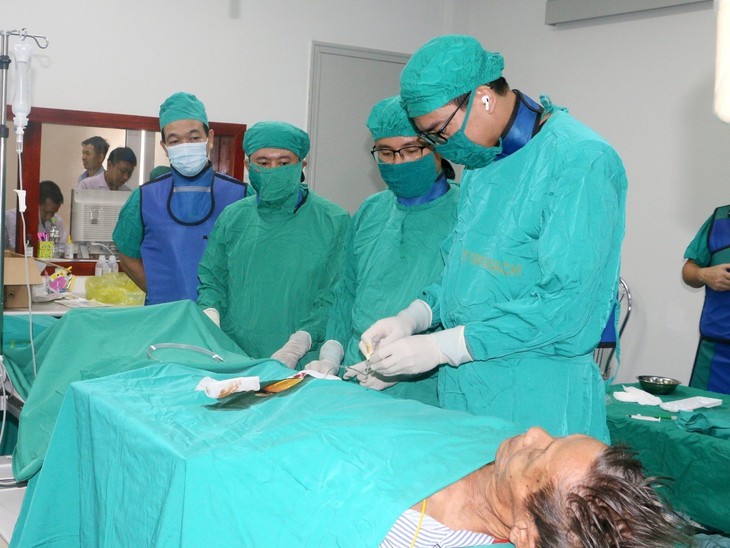 Hà Tĩnh triển khai thành công kỹ thuật nút mạch điều trị ung thư gan - Ảnh 1.