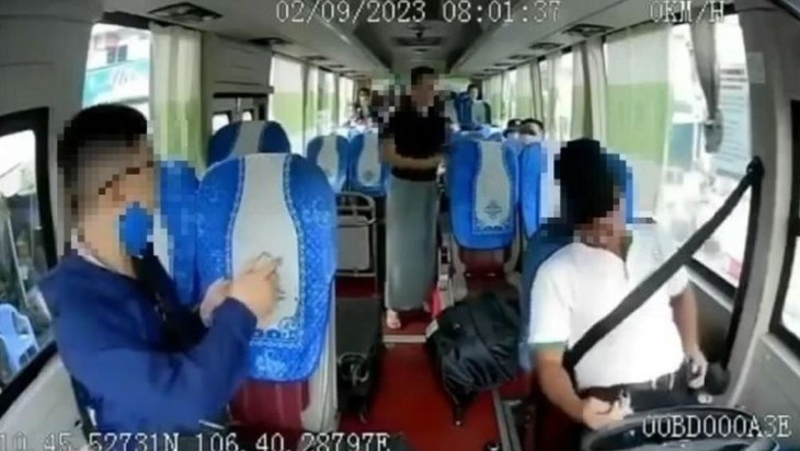 Tài xế tử vong nghi do đột quỵ khi đang lái xe: Làm gì khi phát hiện người bên cạnh có triệu chứng đột quỵ? - Ảnh 2. Tài xế tử vong nghi do đột quỵ khi đang lái xe: Làm gì khi phát hiện người bên cạnh có triệu chứng đột quỵ? - Ảnh 2.