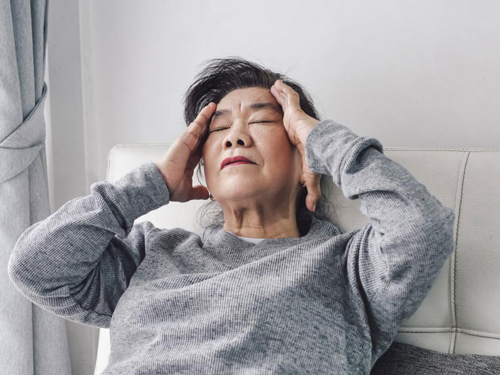 Bị ù tai, có tiếng ve kêu trong tai khi nào cần đi khám? - Ảnh 2.