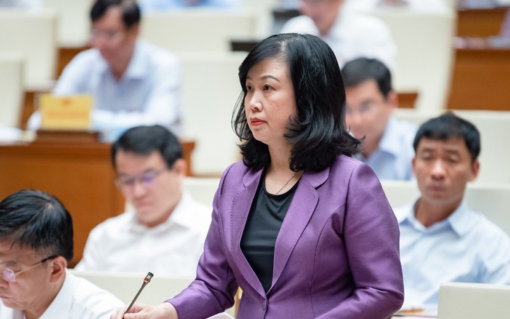 "Gia hạn đăng ký lưu hành thuốc giải quyết những vướng mắc liên quan đến thuốc, trang thiết bị y tế"