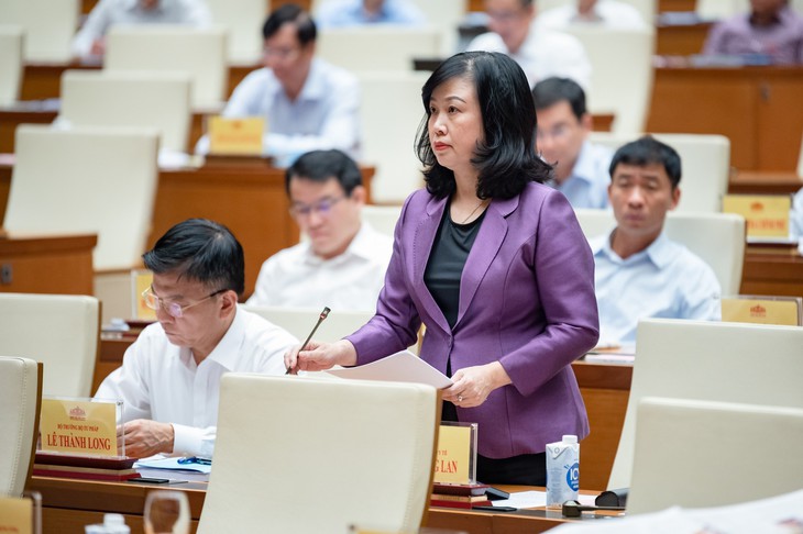 'Gia hạn đăng ký lưu hành thuốc giải quyết những vướng mắc liên quan đến thuốc, trang thiết bị y tế' - Ảnh 2. 'Gia hạn đăng ký lưu hành thuốc giải quyết những vướng mắc liên quan đến thuốc, trang thiết bị y tế' - Ảnh 2.