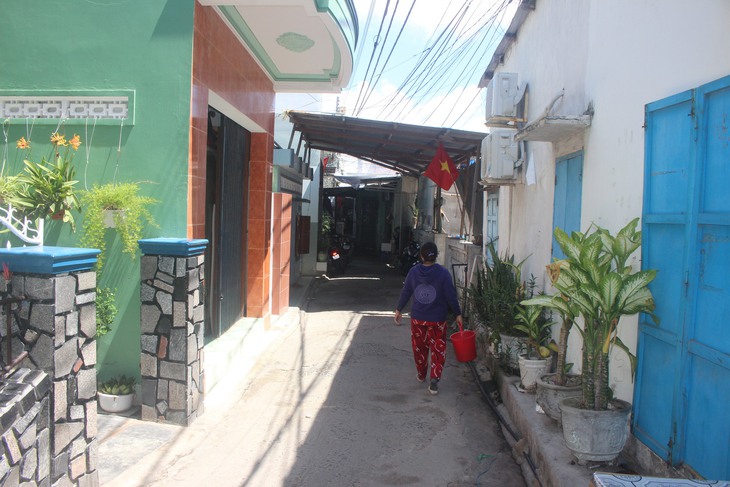 Hàng ngàn người “khát” nước ngọt trên hòn đảo nổi tiếng - Ảnh 4. Hàng ngàn người “khát” nước ngọt trên hòn đảo nổi tiếng - Ảnh 4.