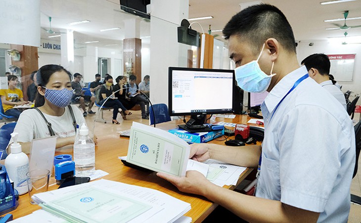 Đề xuất phụ cấp cho con của người đang đóng bảo hiểm xã hội: Có giữ chân được người lao động? - Ảnh 2. Đề xuất phụ cấp cho con của người đang đóng bảo hiểm xã hội: Có giữ chân được người lao động? - Ảnh 2.