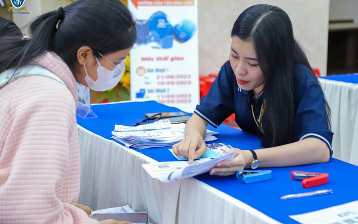 Đợt xét tuyển bổ sung đại học cuối cùng trong năm 2023: Chuyên gia khuyên gì?