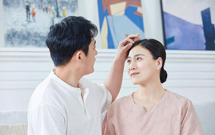 Phụ nữ mãn kinh giảm ham muốn, làm gì để nhen lại ‘lửa yêu’?