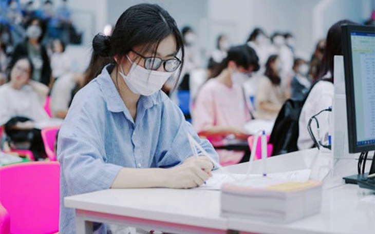 Chuyên gia giáo dục chia sẻ cách chống "sốc" cho tân sinh viên