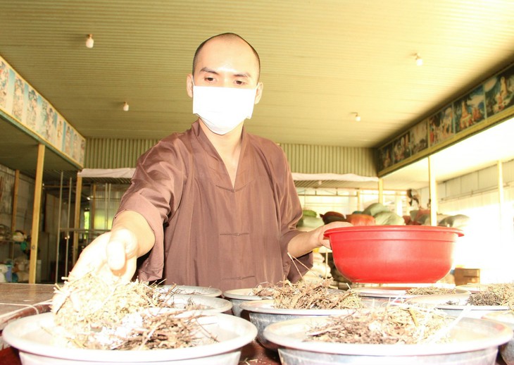 Tổ thuốc Nam từ thiện suốt gần 50 năm hoạt động vì sức khỏe cộng đồng - Ảnh 5.