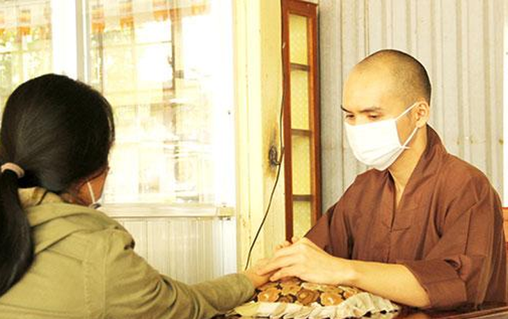 Tổ thuốc Nam từ thiện suốt gần 50 năm hoạt động vì sức khỏe cộng đồng - Ảnh 2.