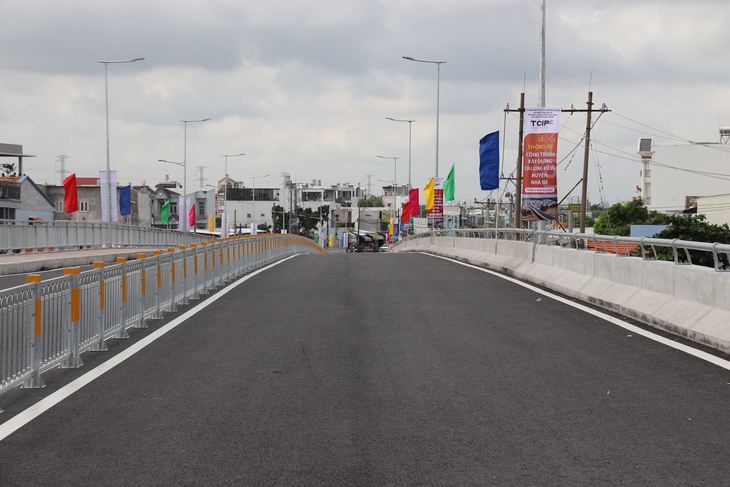 Cận cảnh cầu Long Kiểng sau gần 23 năm xây dựng - Ảnh 5.