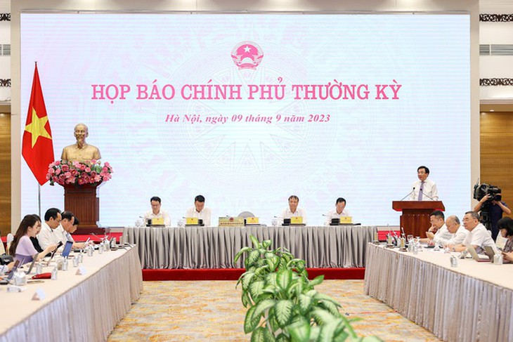 Hầu hết bộ, ngành, địa phương đồng ý bỏ thi thăng hạng viên chức - Ảnh 1.