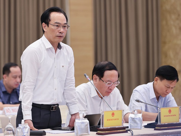 Bộ GD&ĐT nêu lên các biện pháp gì để tránh lạm thu đầu năm học? - Ảnh 1.
