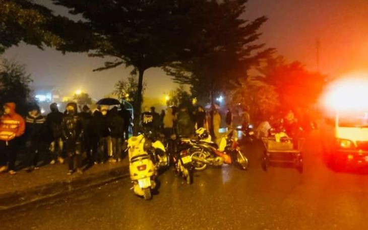 Triệu tập nhóm học sinh liên quan vụ nam sinh lớp 12 tử vong dưới hồ