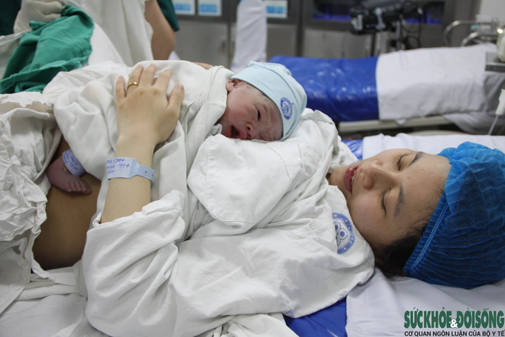 Hình ảnh đáng yêu của những em bé chào đời năm 2024- Ảnh 1.