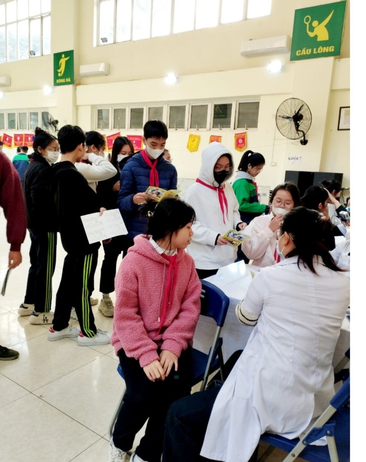 Nhân viên y tế học đường được xếp vào vị trí việc làm chuyên môn dùng chung- Ảnh 1. Nhân viên y tế học đường được xếp vào vị trí việc làm chuyên môn dùng chung- Ảnh 1.