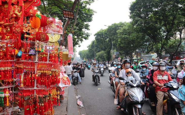 TPHCM: Không có đơn hàng, nhiều doanh nghiệp cho công nhân nghỉ Tết 1 tháng