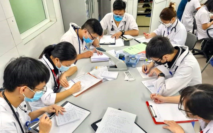 Học chuyên ngành y nào được hỗ trợ học phí, cấp học bổng?