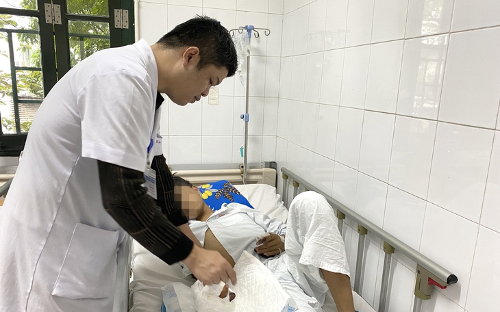 Đoạn kim gây tê gãy găm vào hàm, một phụ nữ phải nhập viện- Ảnh 2.