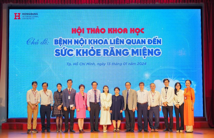 Bệnh nội khoa liên quan đến sức khoẻ răng miệng được "mổ xẻ" tại hội thảo chuyên sâu của HIU- Ảnh 1. Bệnh nội khoa liên quan đến sức khoẻ răng miệng được "mổ xẻ" tại hội thảo chuyên sâu của HIU- Ảnh 1.
