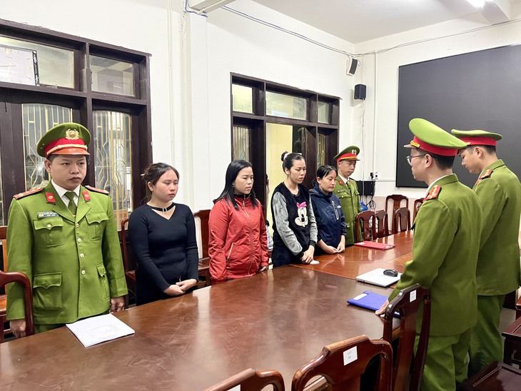 Bốn phụ nữ cấu kết lập công ty để mua bán trái phép hoá đơn- Ảnh 1.