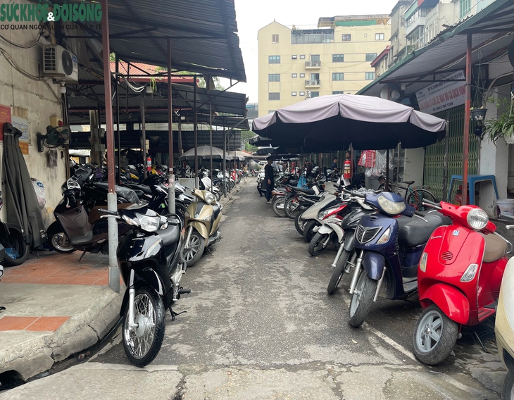 Vắng lặng ở chợ xe máy cũ chùa Hà dịp cuối năm- Ảnh 3. Vắng lặng ở chợ xe máy cũ chùa Hà dịp cuối năm- Ảnh 3.